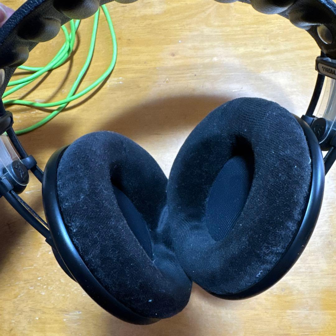 AKG Q701 外箱なし
