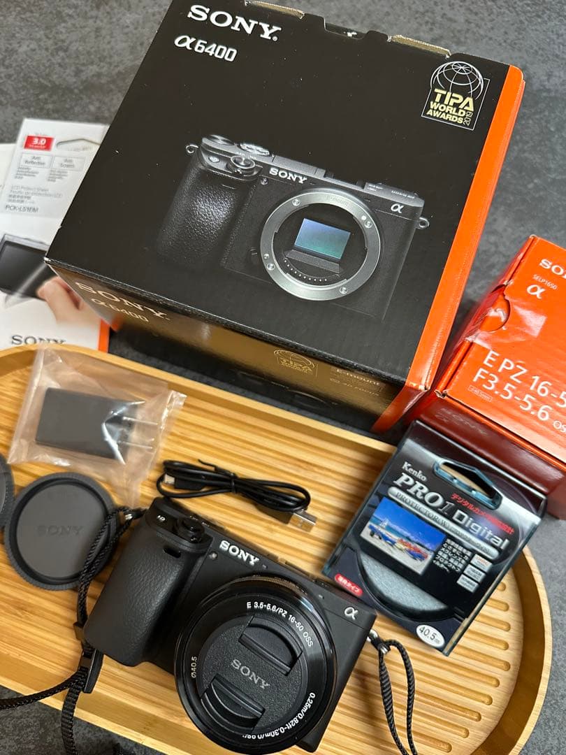 SONY α6400 ミラーレスカメラ 16-50mmレンズ、単焦点レンズセット
