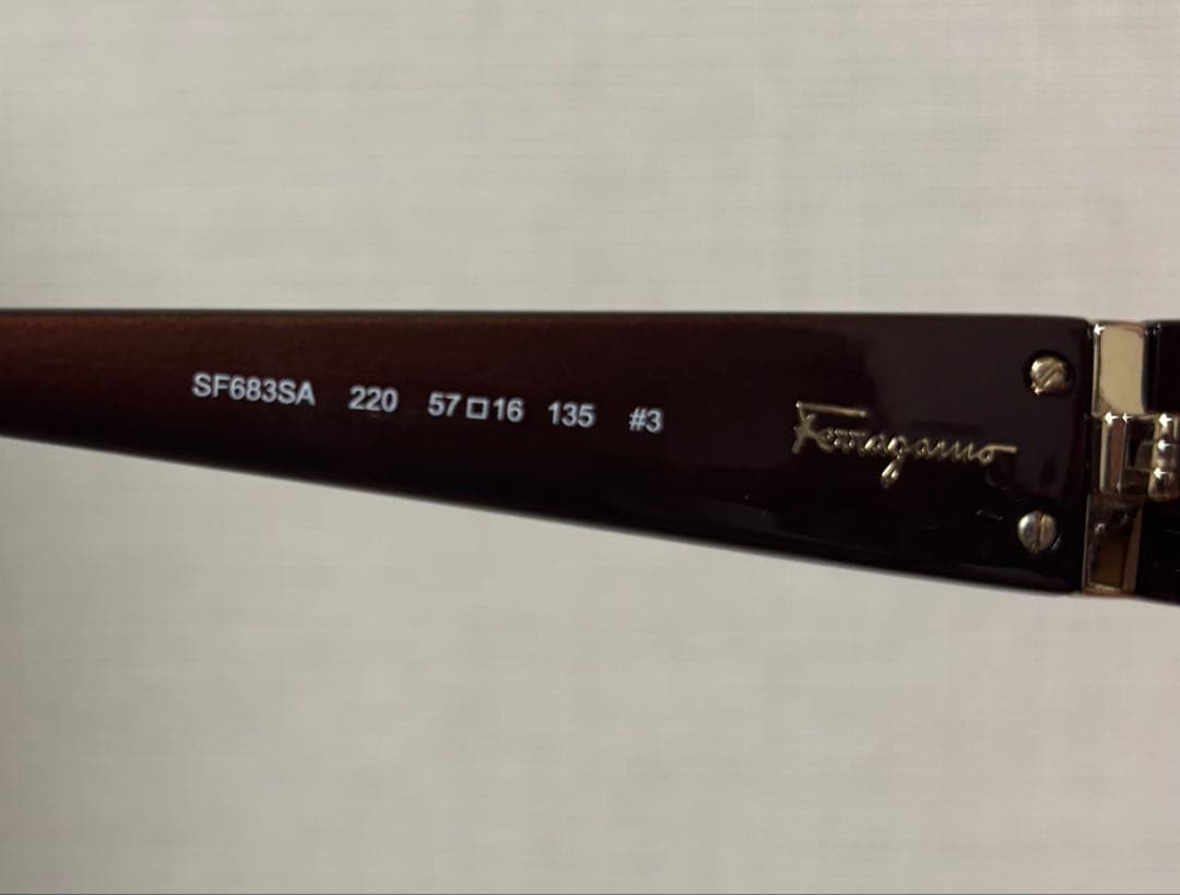 美品　Salvatore Ferragamo フェラガモ サングラス