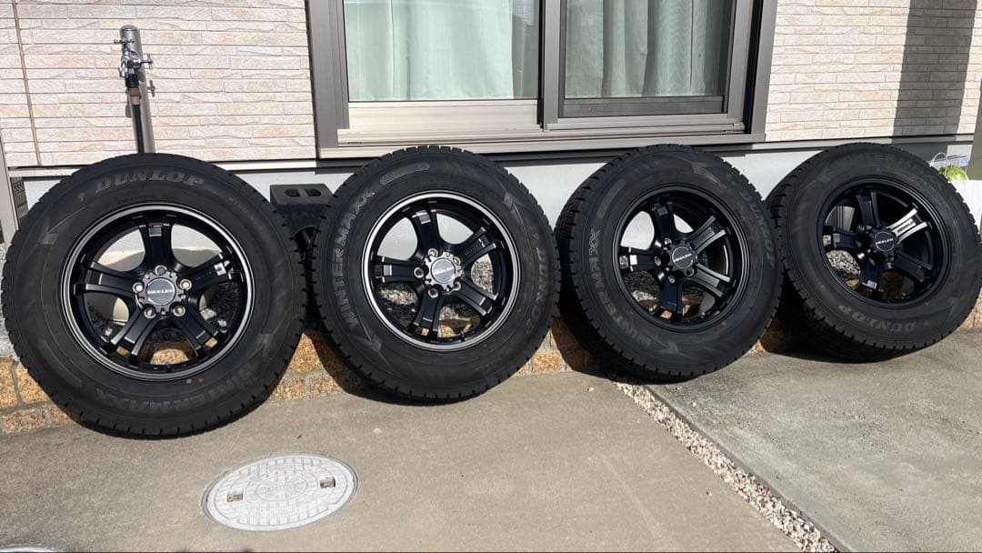 ⭐︎えいとさん専用⭐︎ デリカD5装着215/70 R16 スタッドレスタイヤ