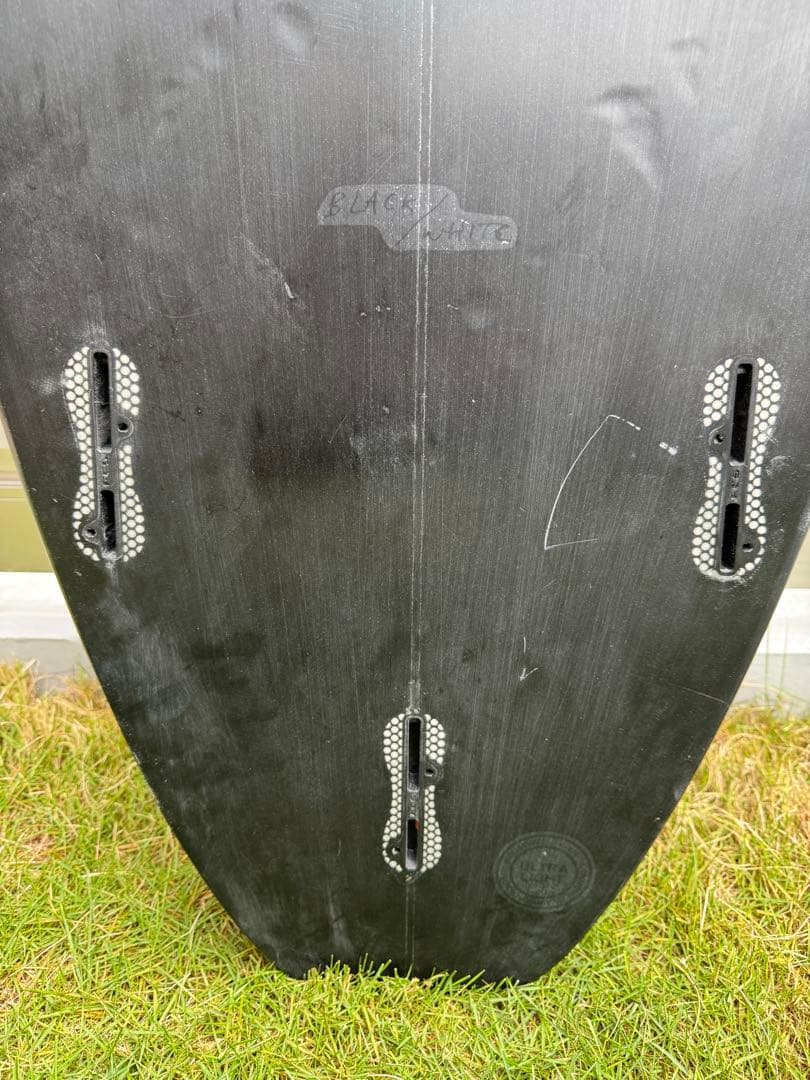 アルメリック ブラックアンドホワイト PU 5’8