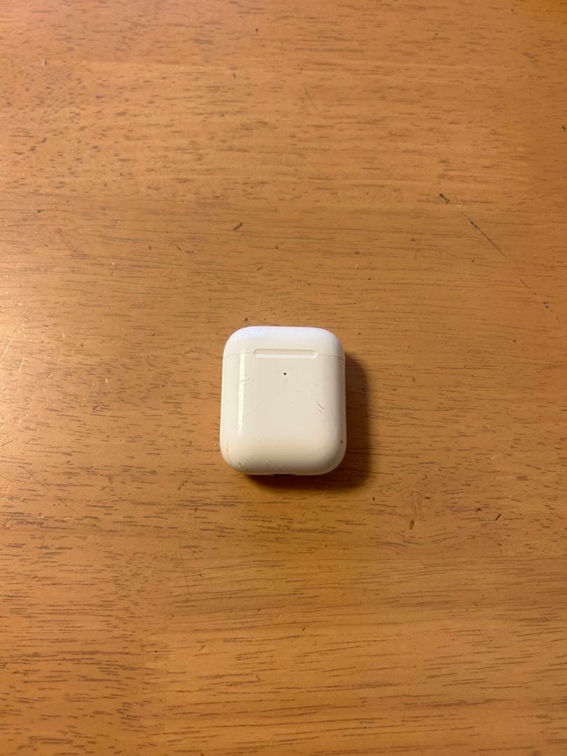 AirPods 第二世代　ケースのみ　ジャンク品