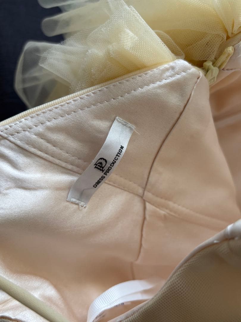 DRESSPRODUCTIONバターイエローフリルチュールドレス カラードレス