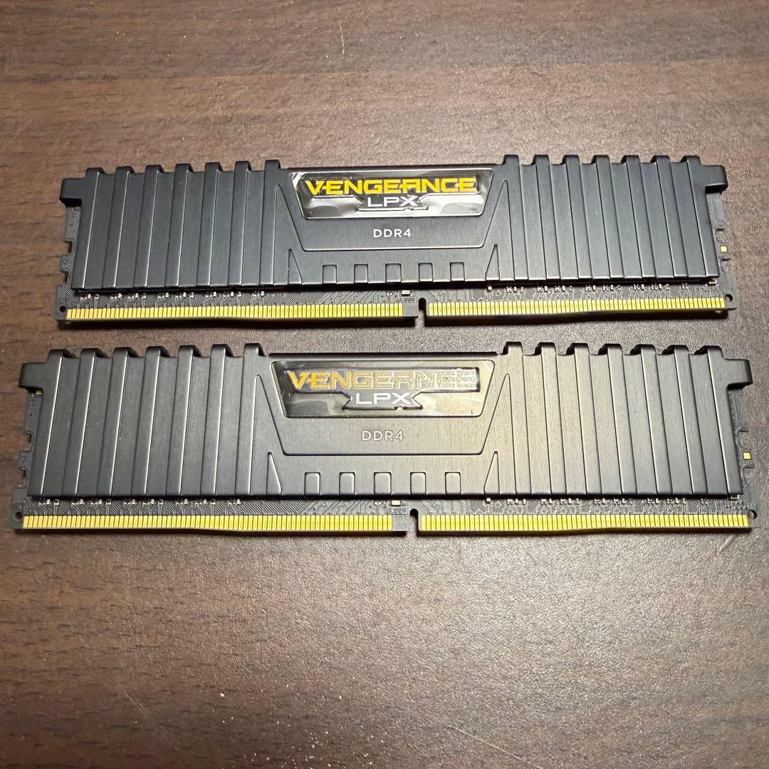 CORSAIRデスクトップ用DDR4メモリ 16GB(8GB×2)2666MHz