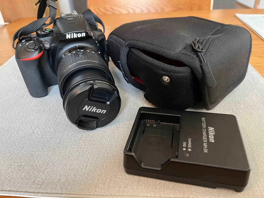 ニコン　一眼レフ　D5600