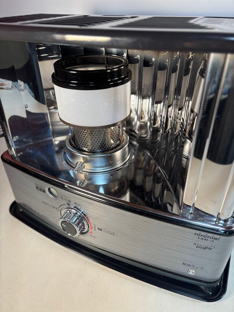 トヨトミ自然通気形解放式石油ストーブ NRC-W3616E4 2016年製