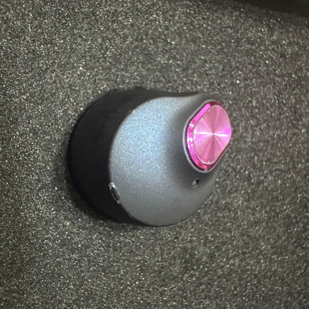 渡会雲雀 AVIOT コラボイヤホン