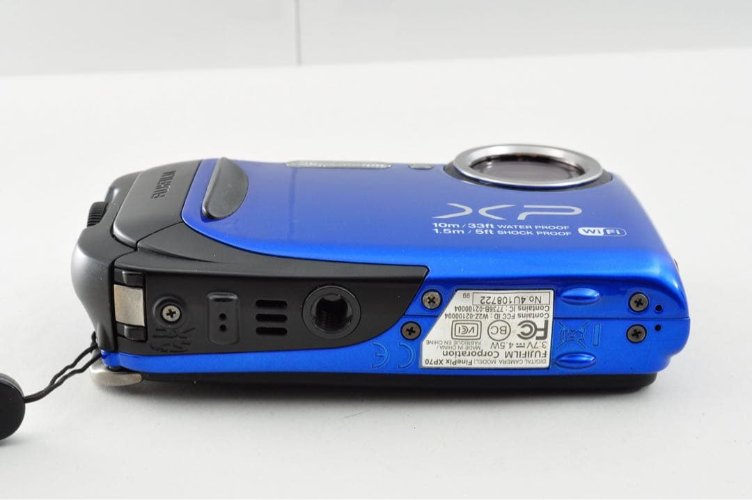 美品　FUJIFILM FinePix XP70 ブルー　デジカメ