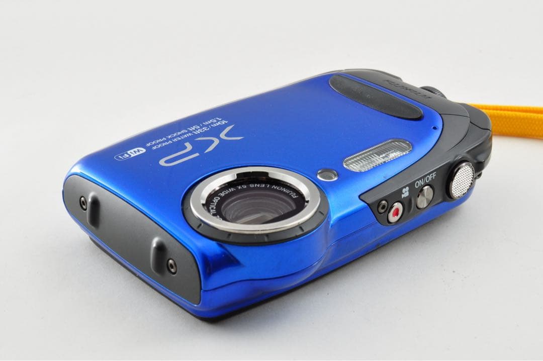 美品　FUJIFILM FinePix XP70 ブルー　デジカメ