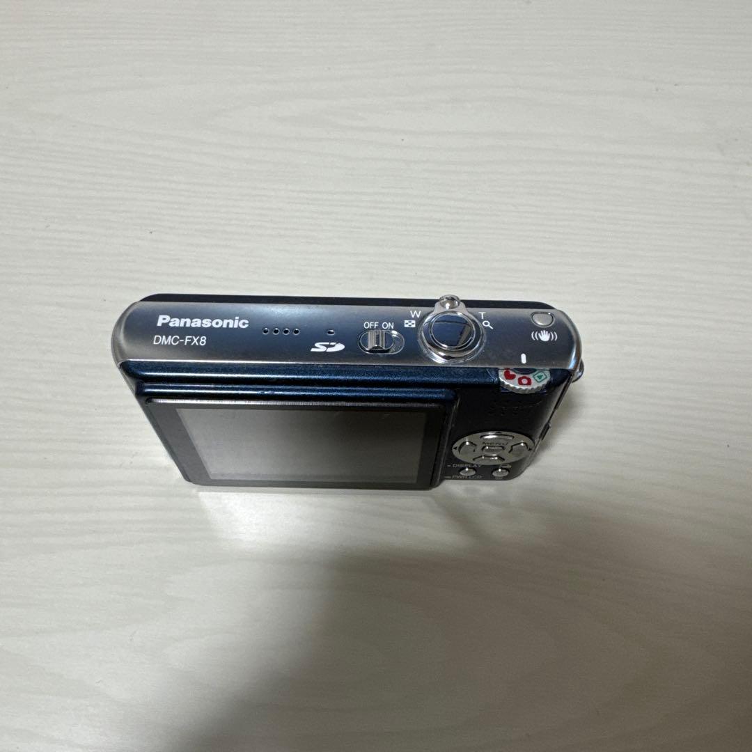 Panasonic LUMIX DMC-FX8 コンデジ
