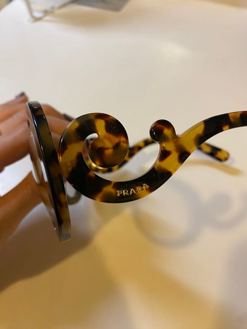 PRADA ミニマル バロック サングラス 鼈甲