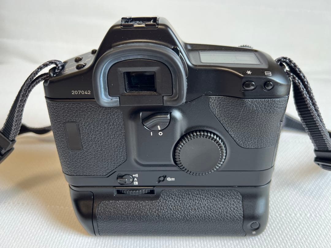 キャノン　Canon EOS-1N デジタル一眼レフ 本体