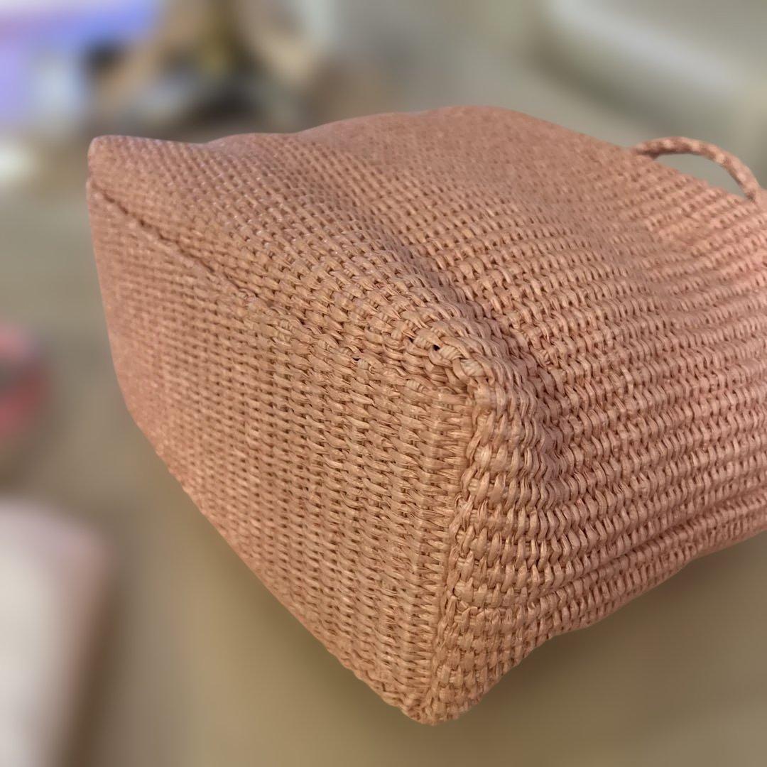 ジミーチュウ　かごバッグ