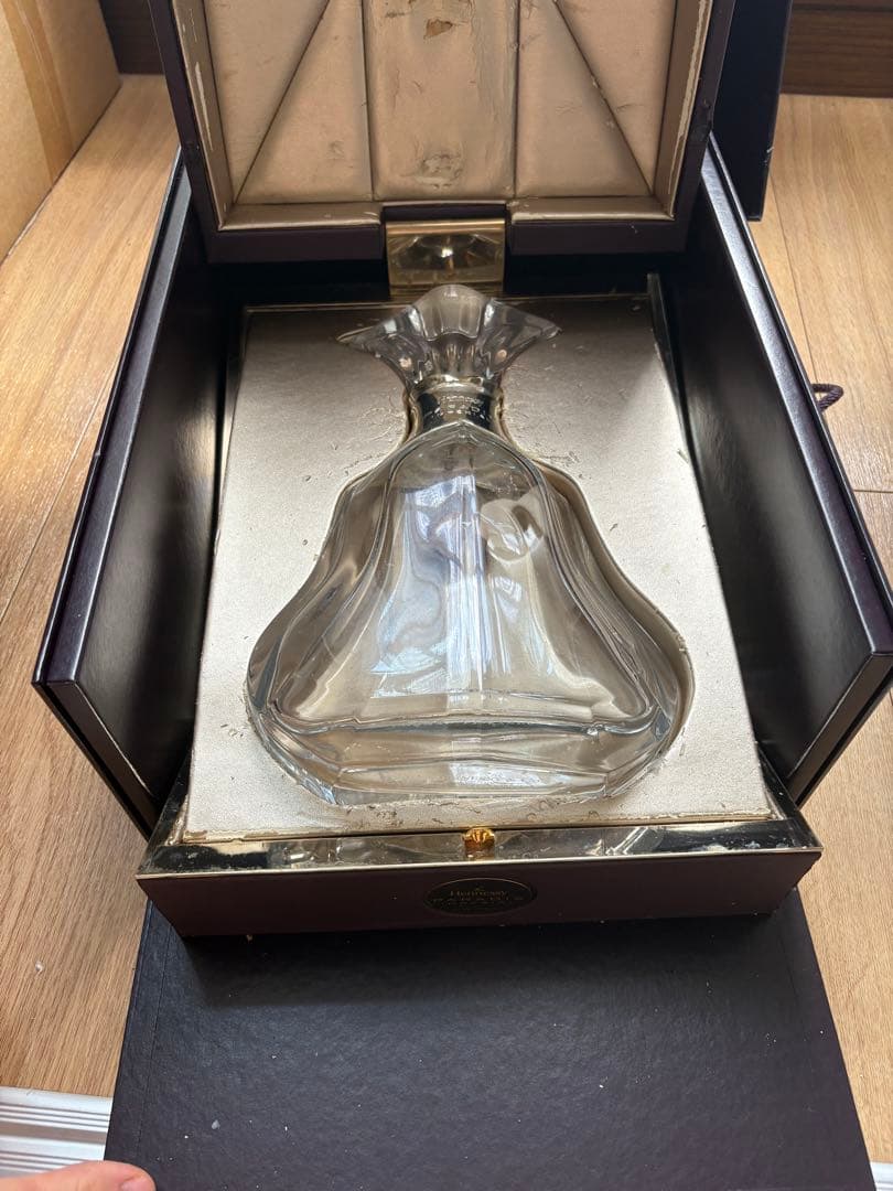 ヘネシー パラディー アンペリアル　空瓶　ケース