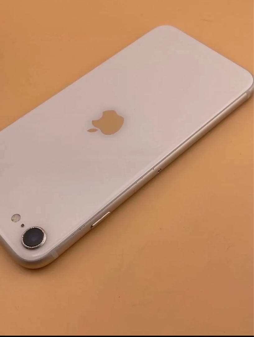 iPhone SE 3 128GB スターライトバッテリー100%