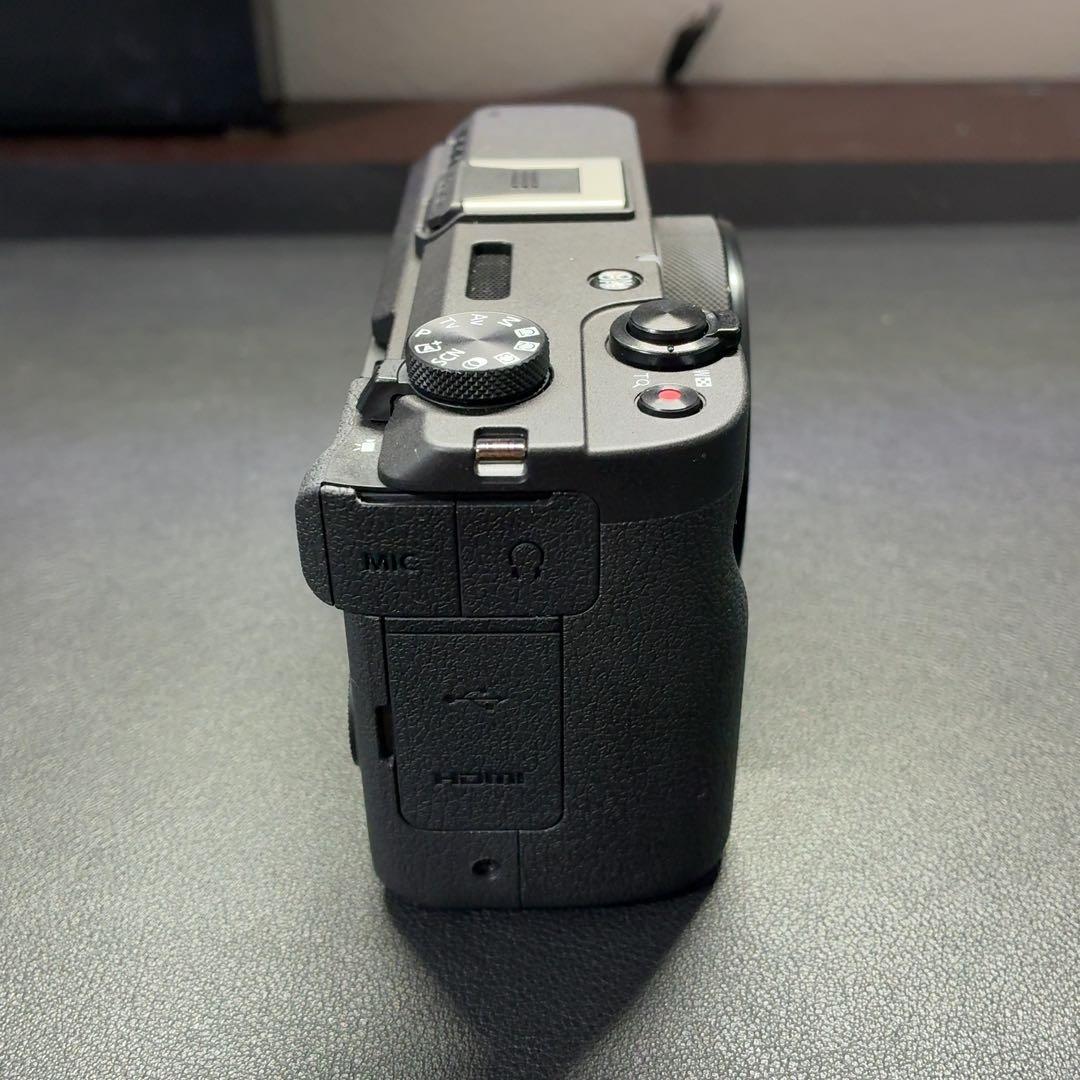 【新品同様】Canon PowerShot V1 コンパクトデジタルカメラ