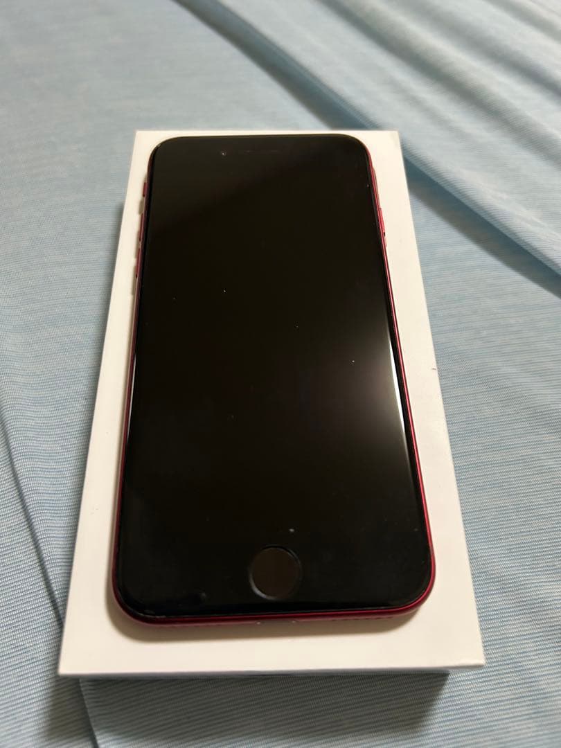 Apple iPhone SE (第3世代) 64GB 本体