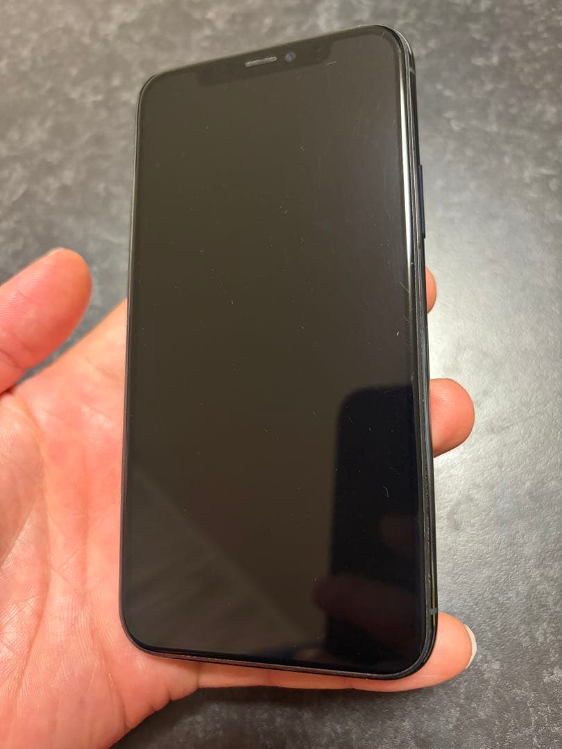 【美品】iPhone 11PRO 64GB sim フリー