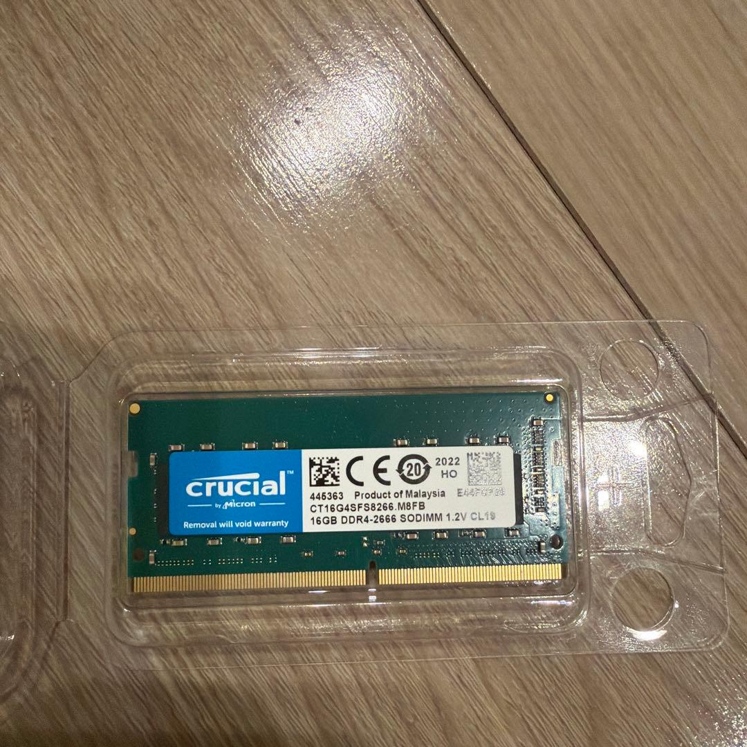 美品　Crucial DDR4 SO-DIMM 2666MHz 16G