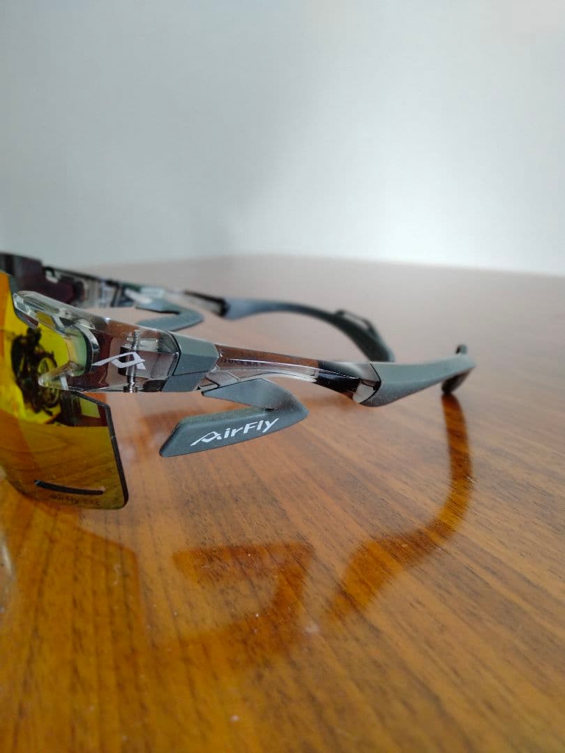 ★AirFly エアフライ ノーズパッドレス サングラス 調光/偏光