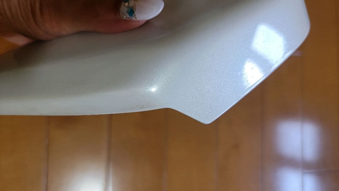 200系ハイエース4-8型バッドフェイスアイライン　　パールホワイト塗装済み