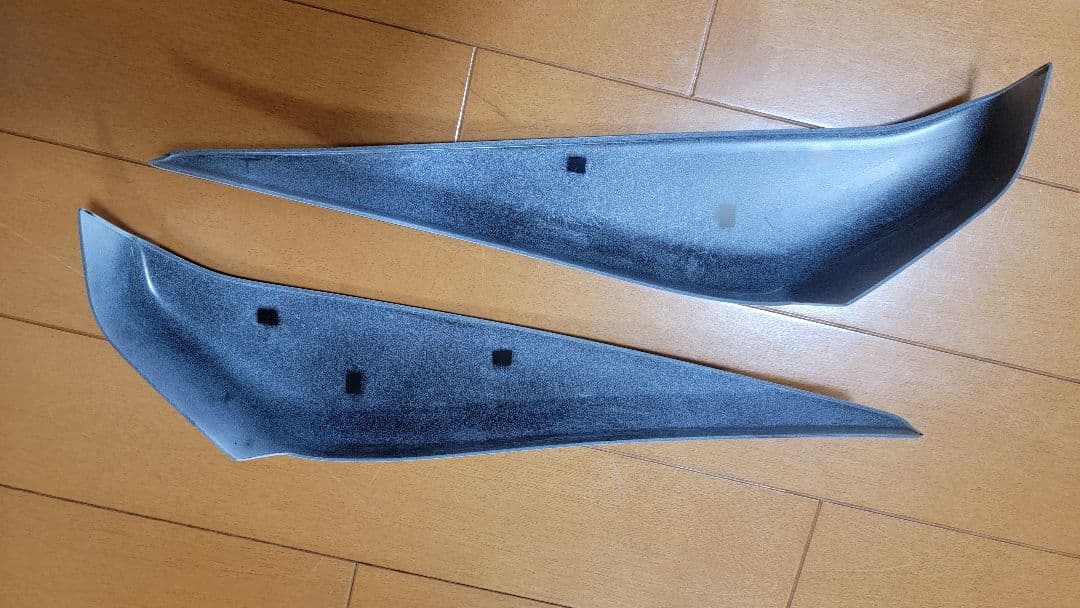 200系ハイエース4-8型バッドフェイスアイライン　　パールホワイト塗装済み