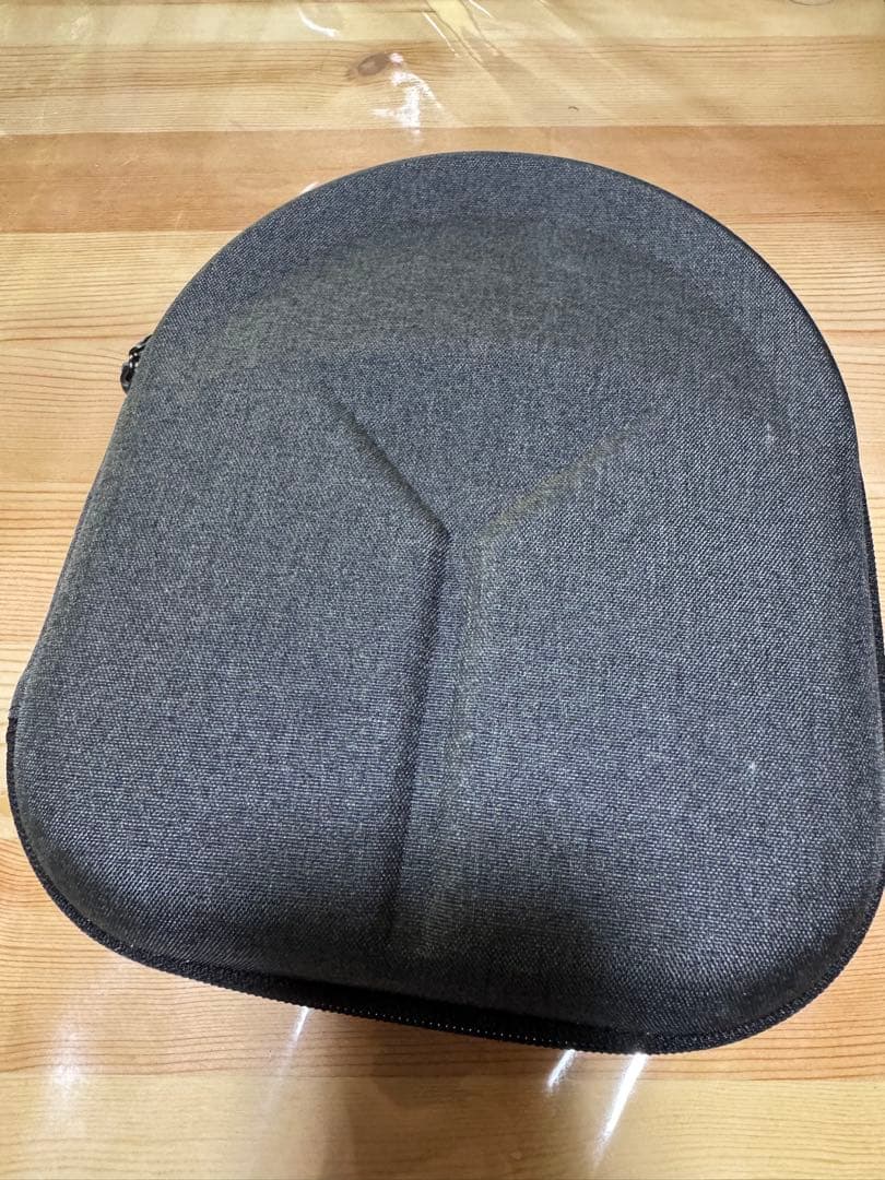 JBL ワイヤレスヘッドホン ブラック 本体　ケース付き