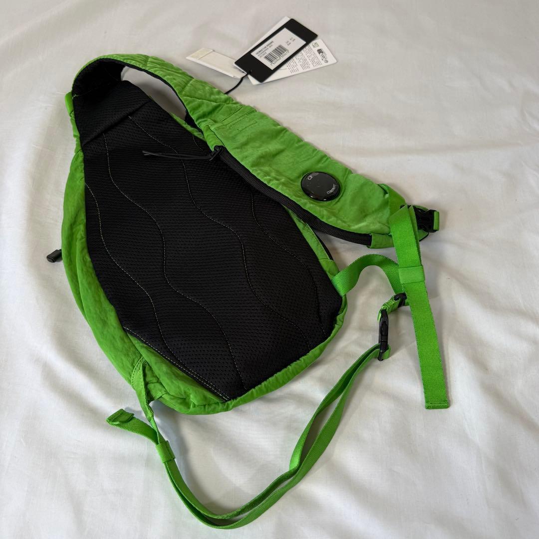 【定価4.2万/あおば着用】C.P.Company ボディ バッグ グリーン
