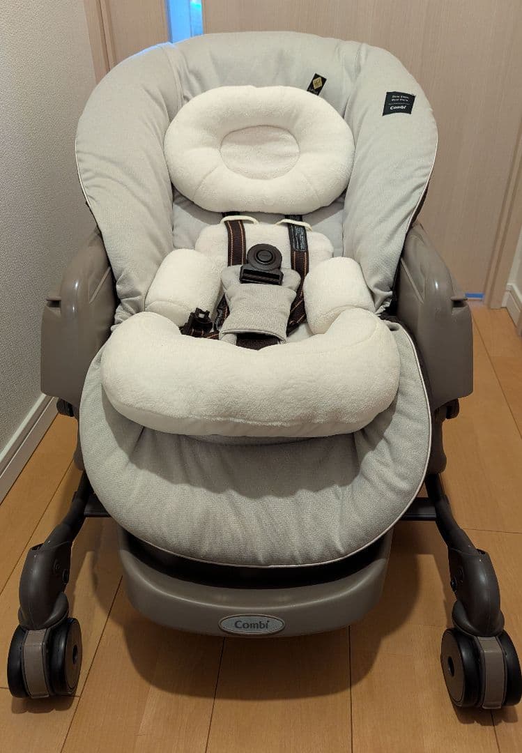 コンビ　ネムリラ　オートスウィング　BEDi おやすみドーム　Grande EG