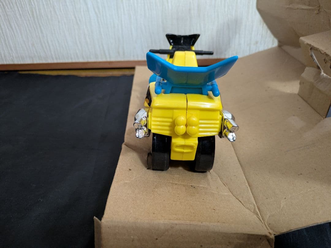 タカラ　TOYBIZ X-MEN ウルヴァリンバイク