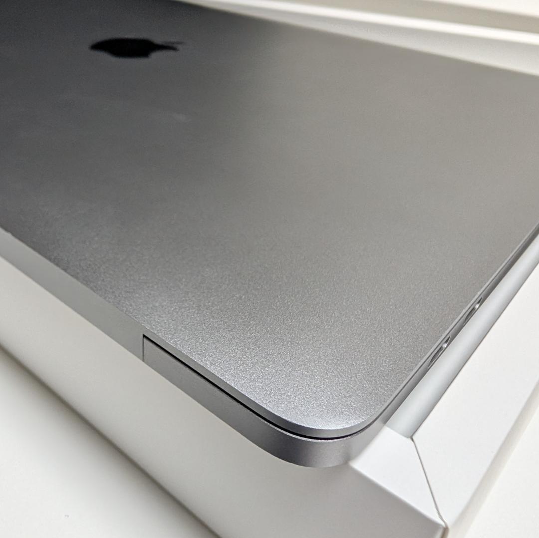 MacBook Pro 13インチ 2020 512GB 充放電118回