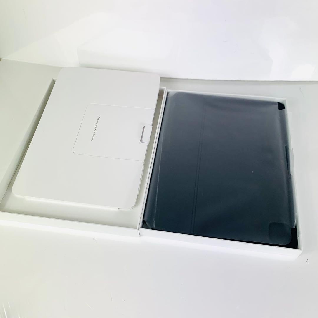 美品 Apple マジックキーボード 11インチ MXQT2J/A A2261