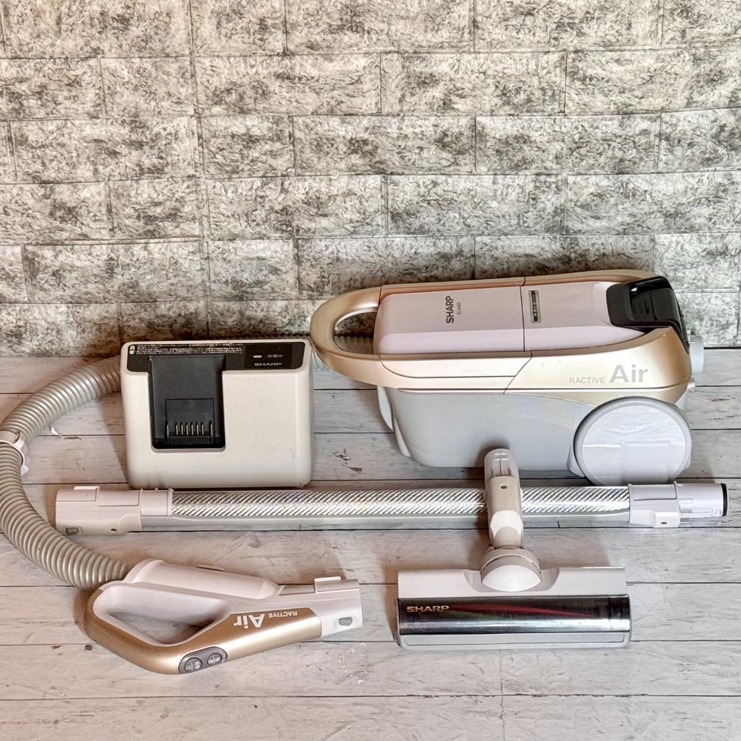 シャープ「ラクティブ・エア」コードレスクリーナー