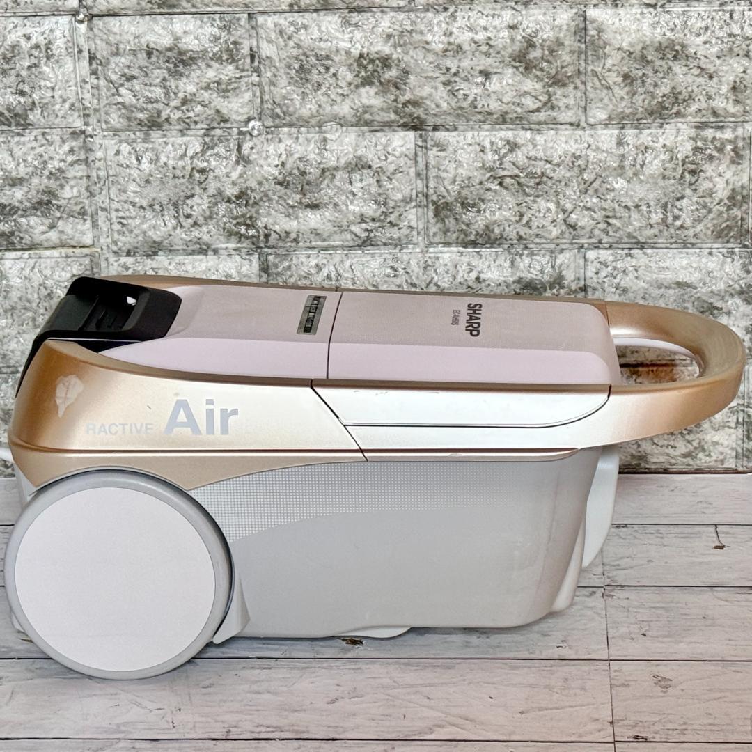 シャープ「ラクティブ・エア」コードレスクリーナー