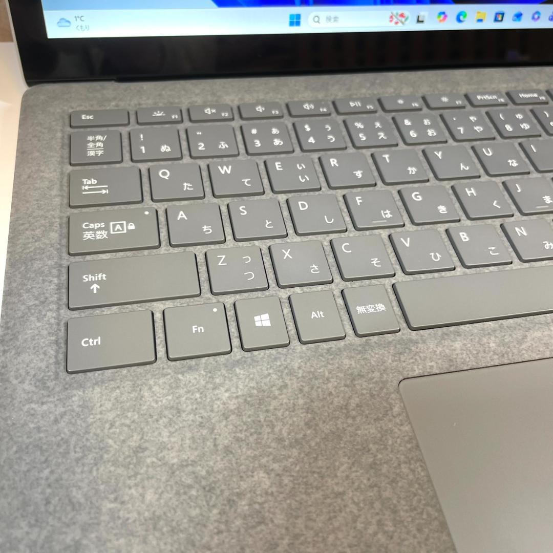 ★美品★ Surface Laptop4 2021年製 タッチパネル式 OO3