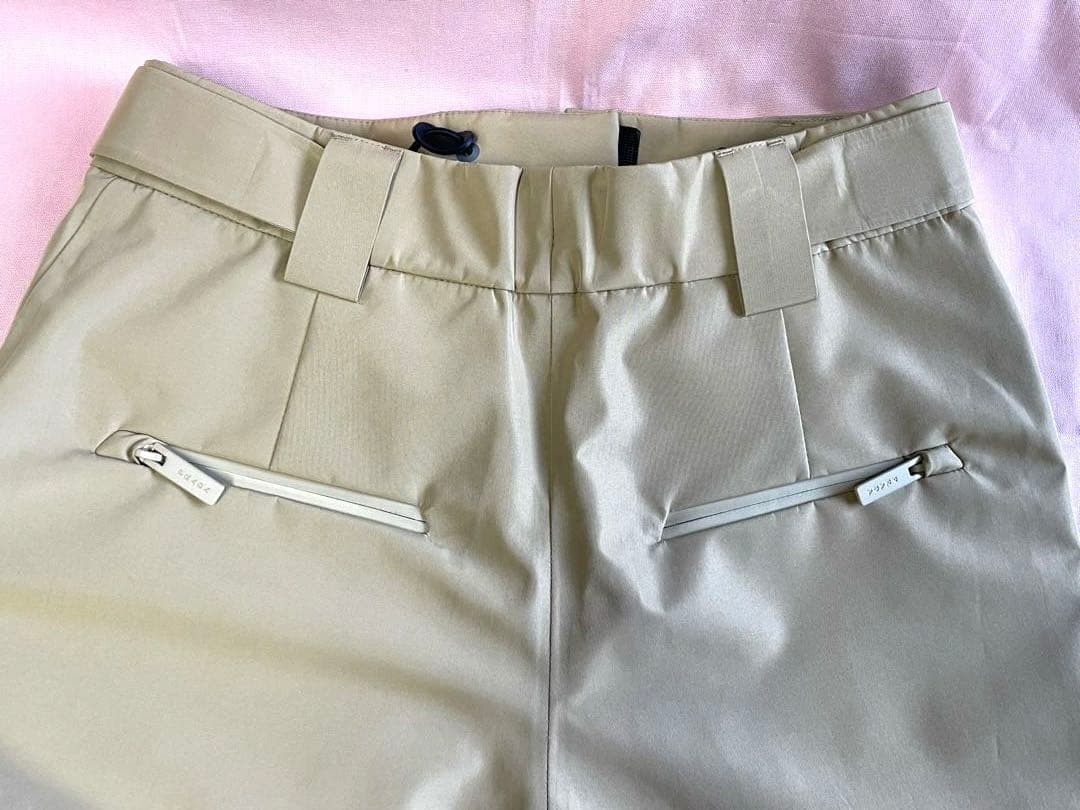 出品終了間近プラダ リネアロッサ ベージュハーフパンツXS男女兼用プラダスポーツ