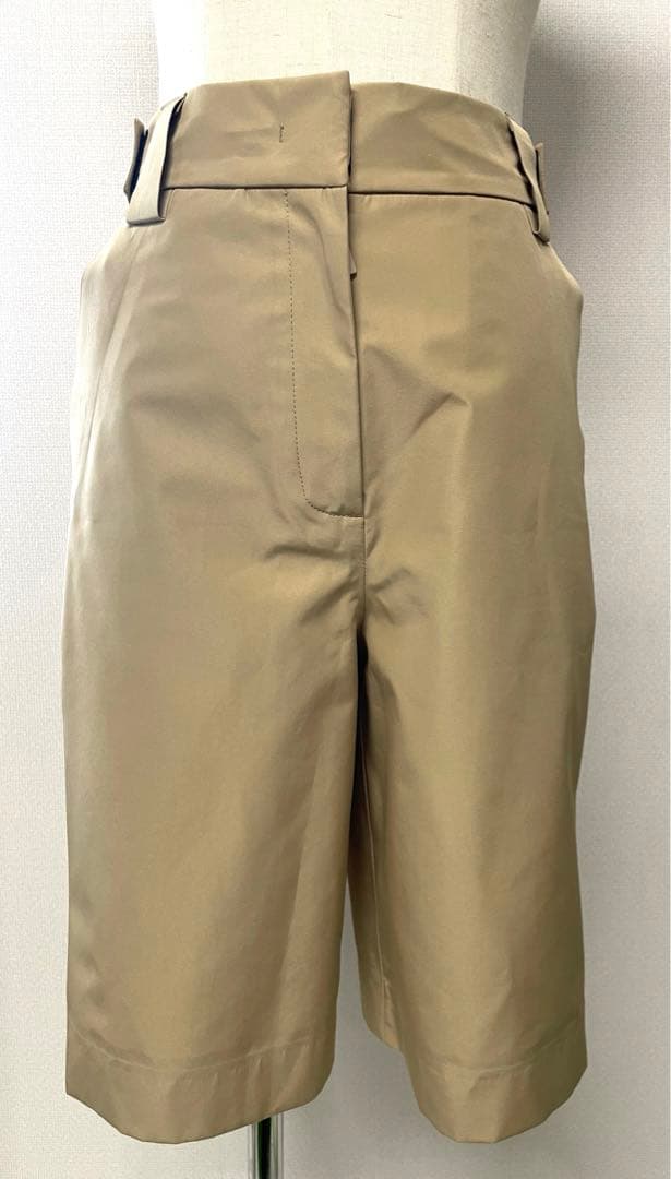 出品終了間近プラダ リネアロッサ ベージュハーフパンツXS男女兼用プラダスポーツ