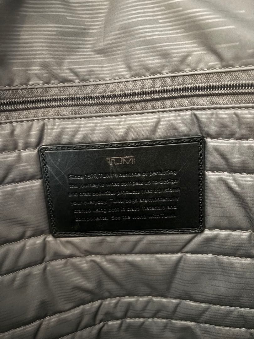 【美品】TUMI TAHOE バックパック リュック PC収納可 保証カード付