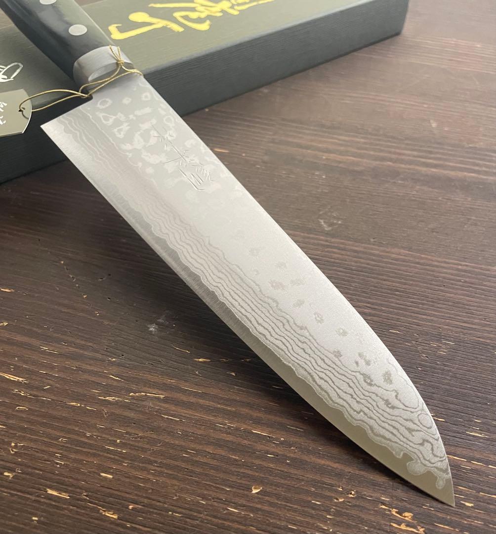 増谷刃物 訓平作 牛刀 VG10ステンレス 積層（彩流）口金有 黒柄アウトレット