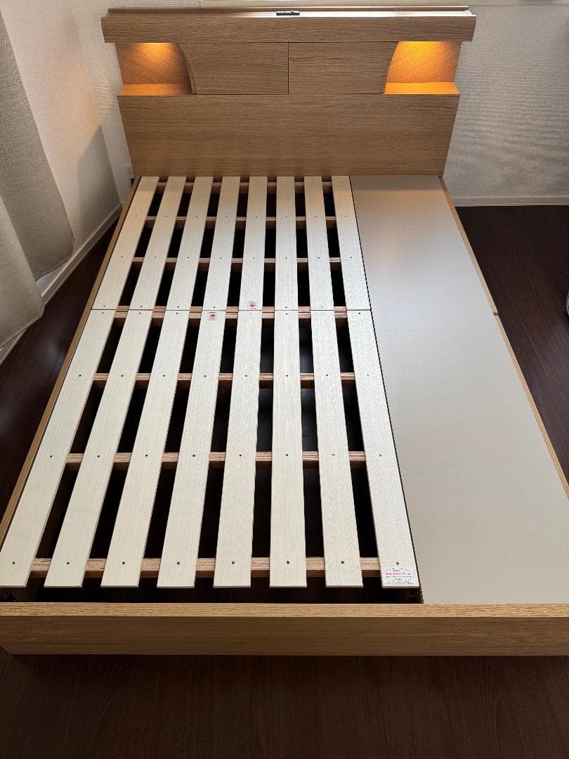 (予約済み)すのこダブルベッドフレーム(KG 宮・照明付き 深型 LBR