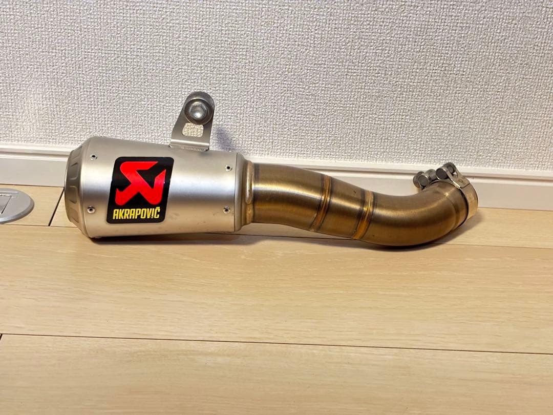 AKRAPOVIC スリップオンマフラー MT25 YZF-R25