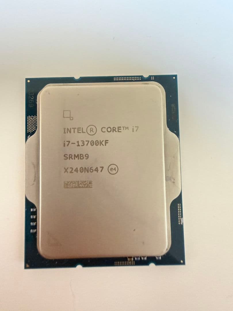 Intel i7-13700KF CPU 動作確認済み 13世代高性能CPU