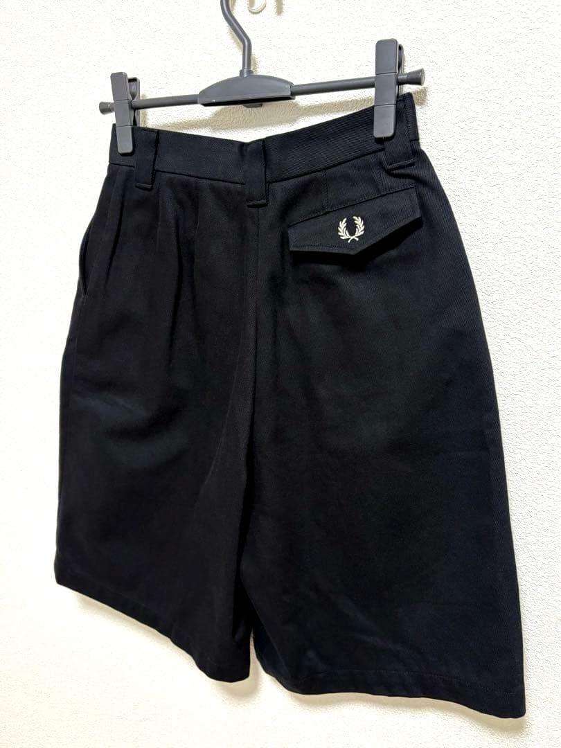 FRED PERRY フレッドペリー ハーフパンツ ブラック Mサイズ ロゴ