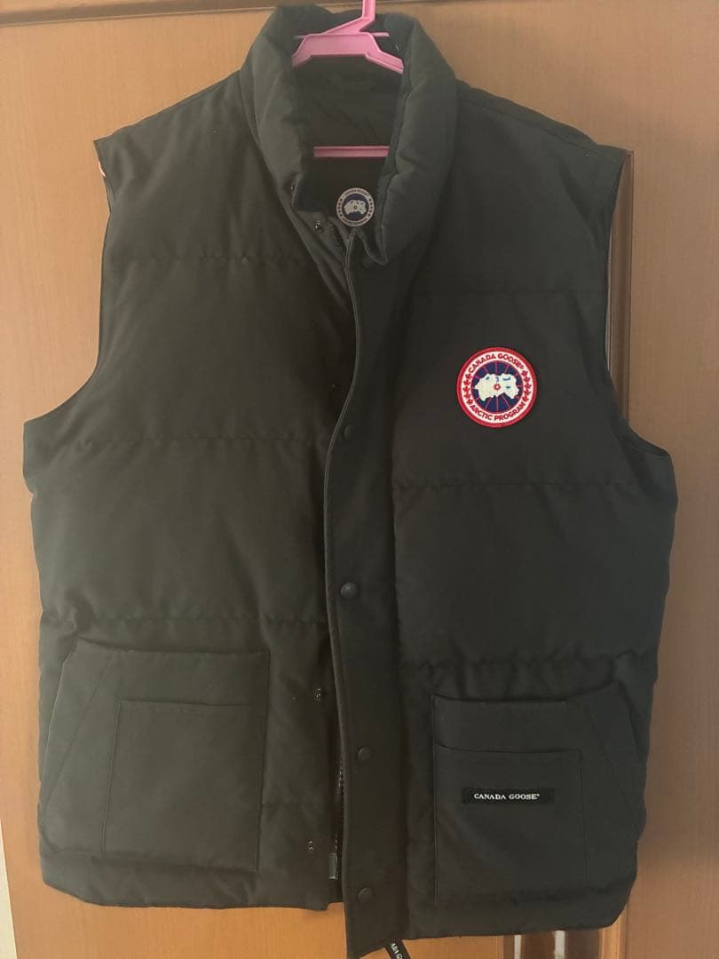 カナダグース ブラック ダウンベスト