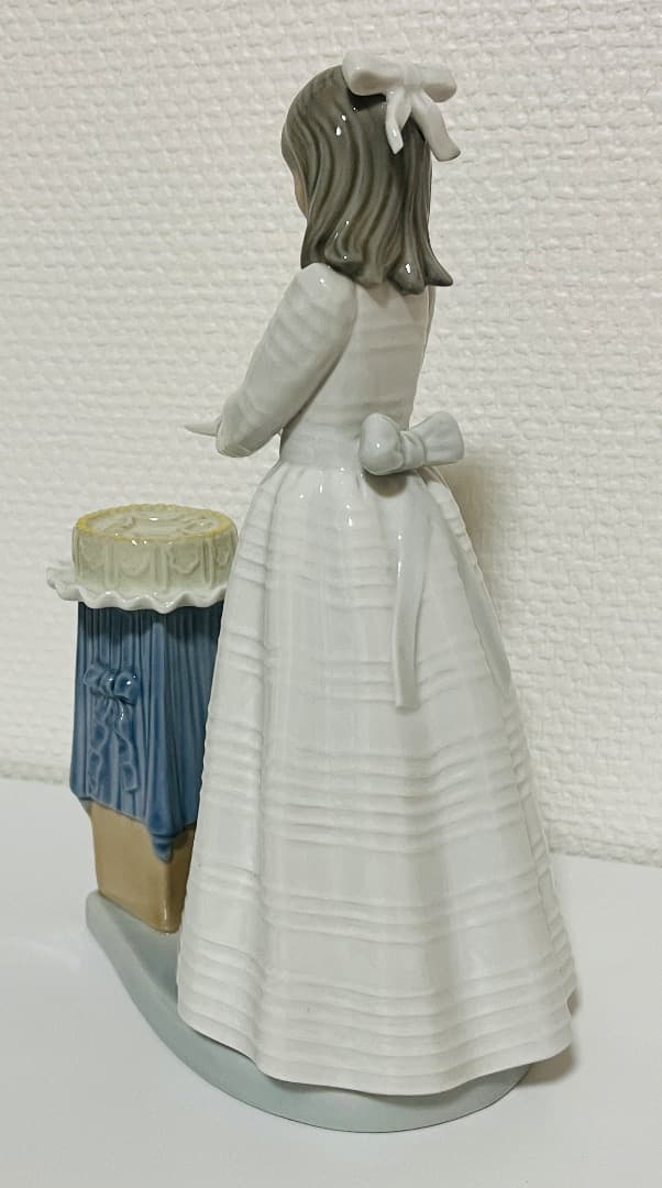 【美品】LLADROリヤドロ『CUTTING BIRTHDAY CAKE』