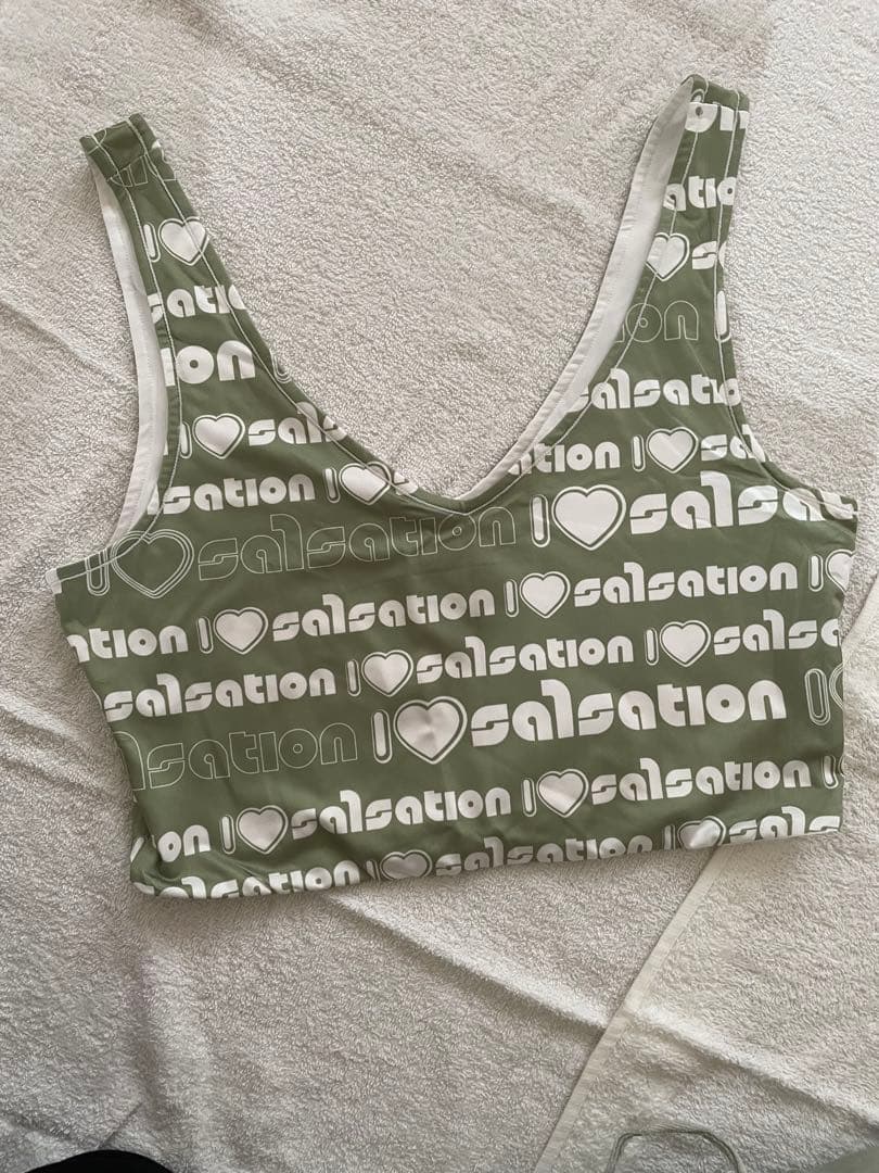 サルセーション　パンツ、トップス２枚組　パンツM. トップスL