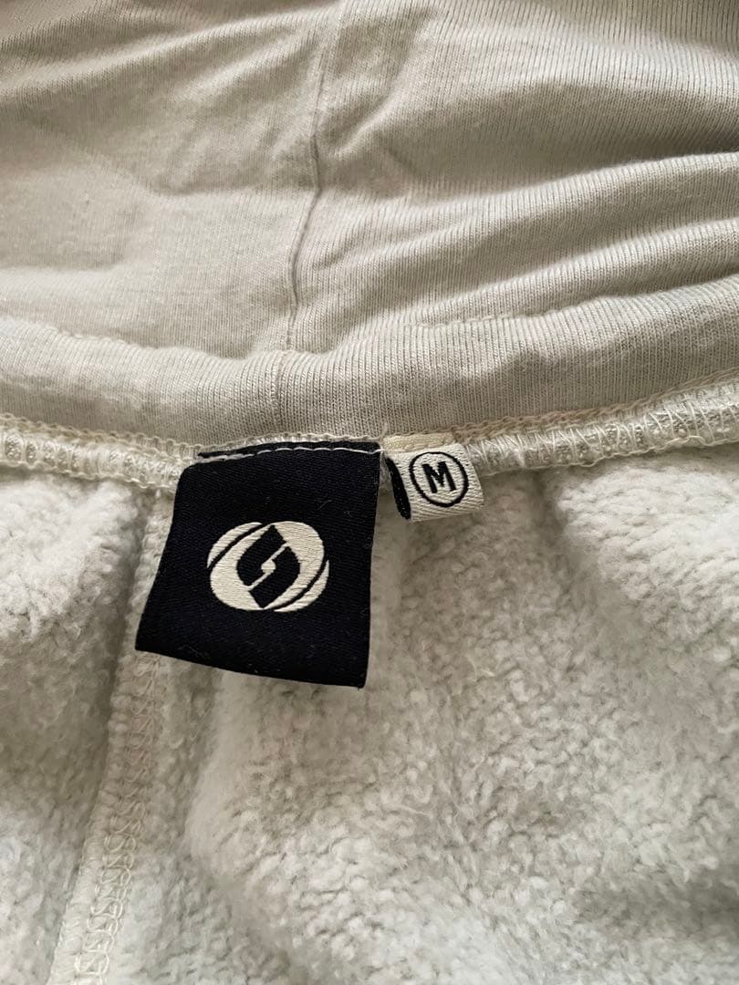 サルセーション　パンツ、トップス２枚組　パンツM. トップスL