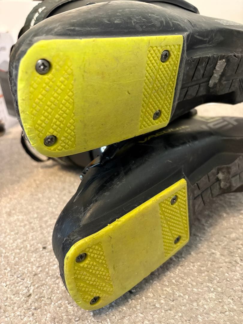 スキーブーツ　FISCHER 26.5cm