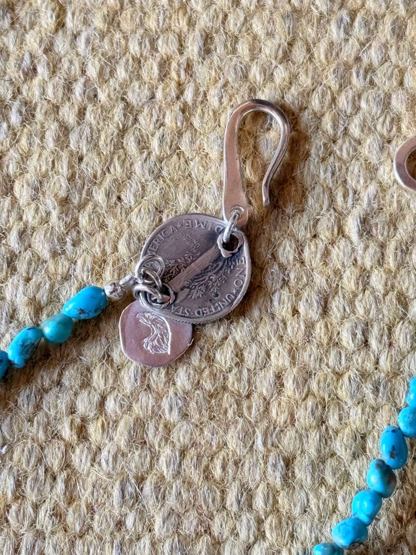 レアLarry smith メタル付きターコイズ ビーズ ネックレス　55cm