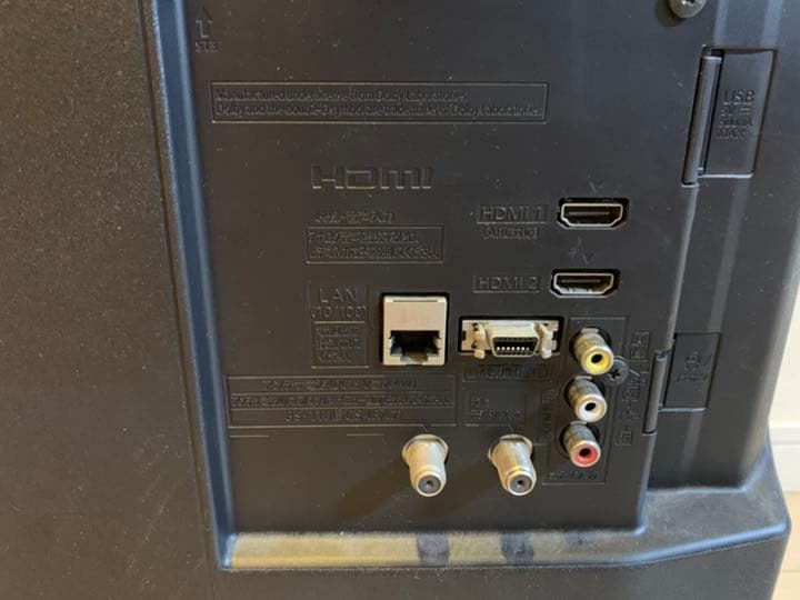 【最終値下げ！！】地上・ＢＳ・１１０度ＣＳデジタル液晶テレビ TH-32D300